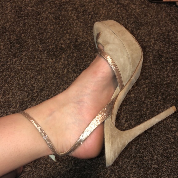 Jimmy Choo ankle strap suede nude heels - Picture 3 of 4